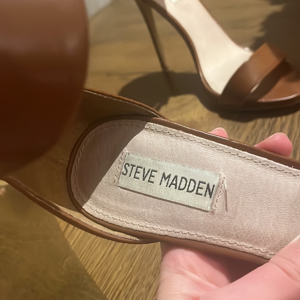 Camel Steve Madden Heel - Picture 5 of 5